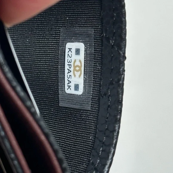 Chanel Classic Quilted Caviar Cardholder Black GHW - Picture 6 of 7